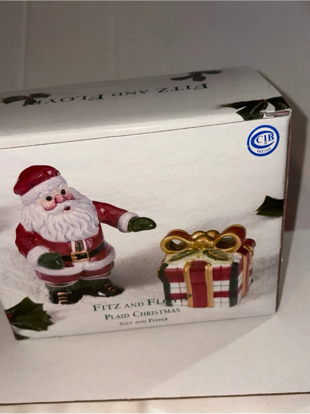 Fitz and Floyd Plaid Christmas Santa Salt & Pepper Set - Red, White, Green, Gold